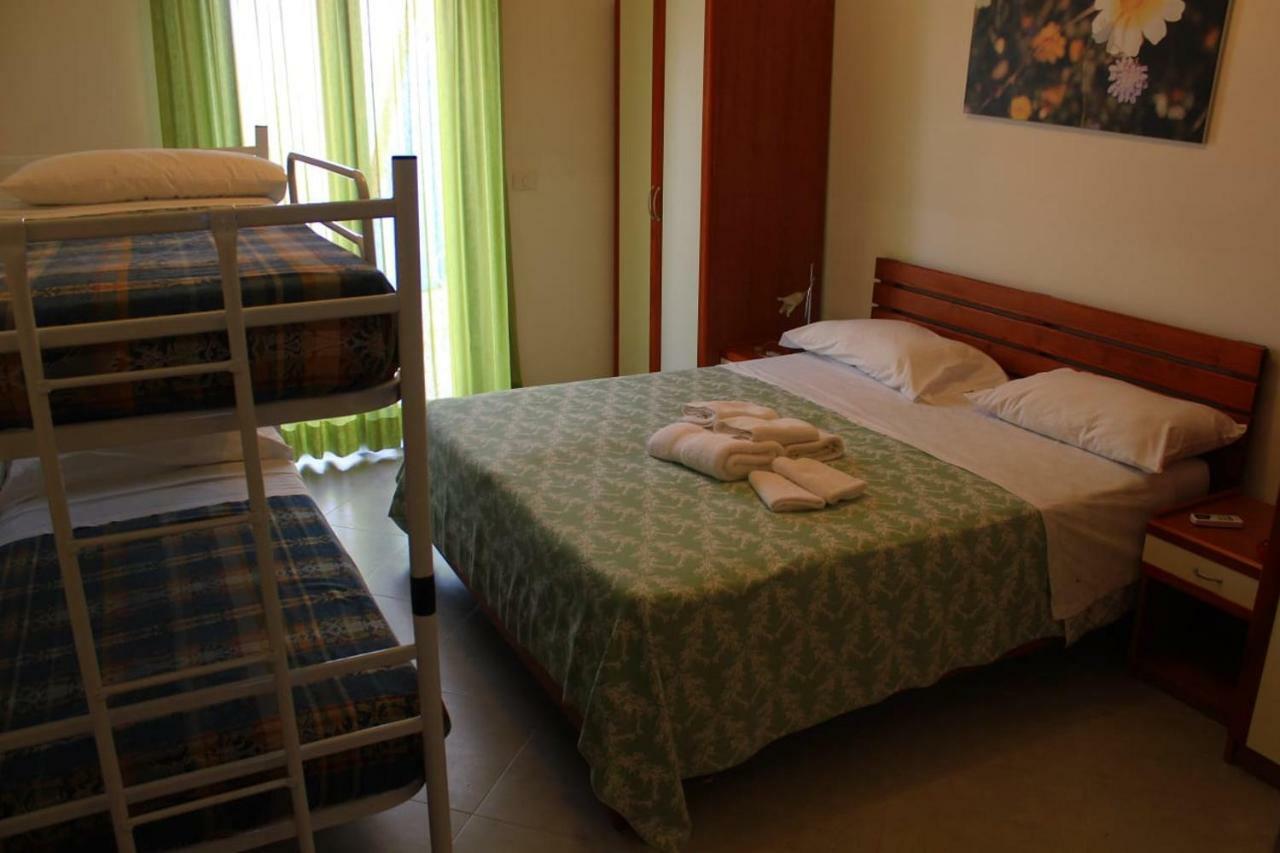 פורטו צ'זראו B&B Giovanna Gms מראה חיצוני תמונה